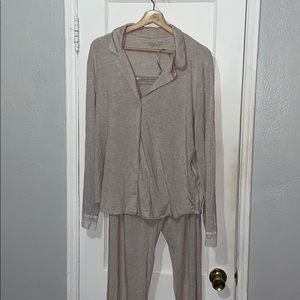 Victoria’s Secret 2-Piece Pajamas Set